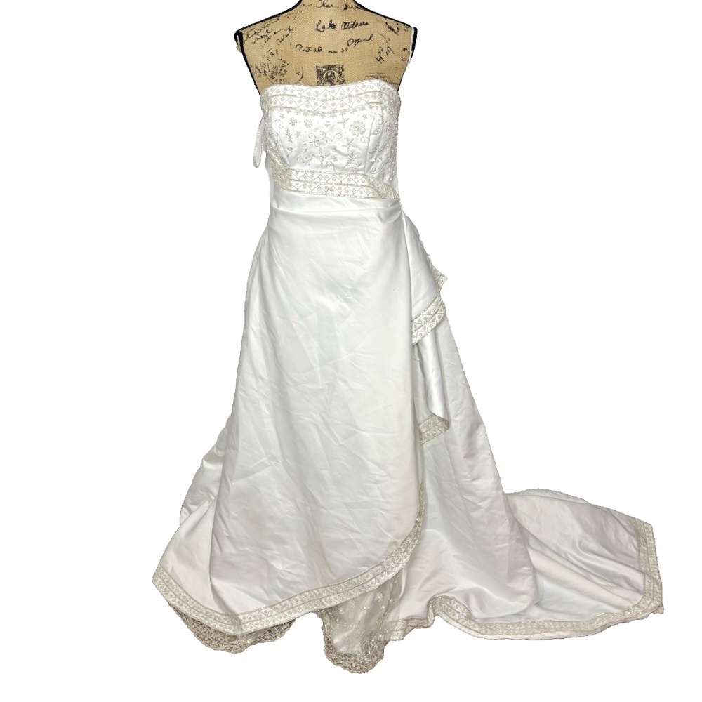 Essense of Australia Wedding Dress Strapless Crystal Women's 12